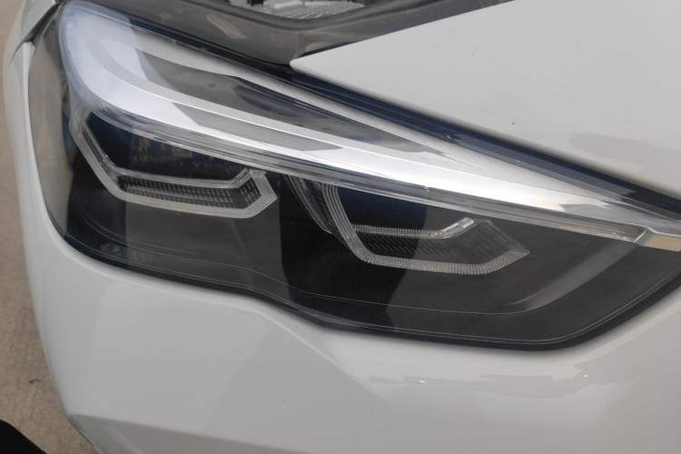 Used BMW 2 Series 2021 225i Four-Door Coupe M Sport Night Edition Right Front Headlight