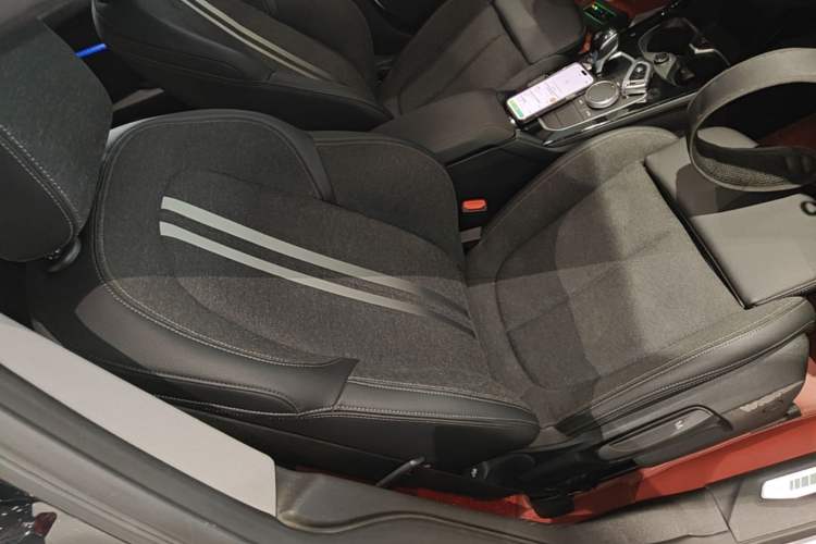 Used BMW 2 Series 2021 225i 4-Door Coupe M Sport Package Right Front Seat