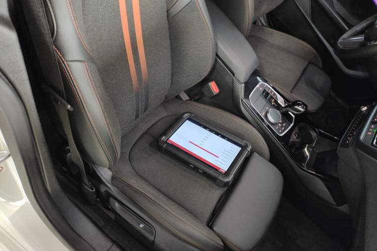 Used BMW 2 Series 2021 225i 4-Door Coupe M Sport Package Right Front Seat