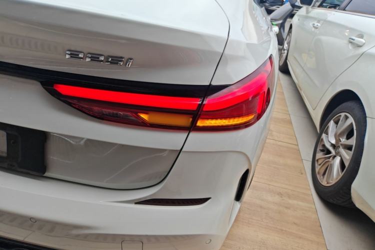 Used BMW 2 Series 2021 225i Four-Door Coupe M Sport Night Edition Right Rear Taillight