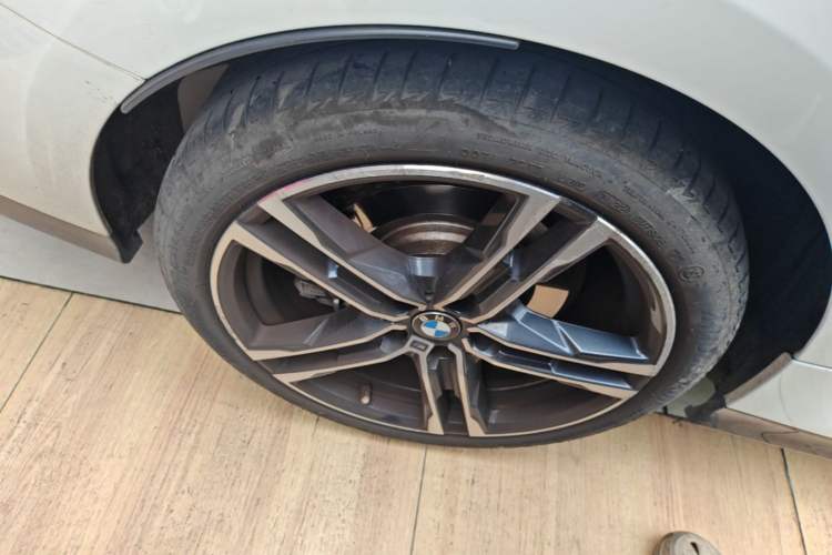 Used BMW 2 Series 2021 225i Four-Door Coupe M Sport Night Edition Right Rear Wheel Hub