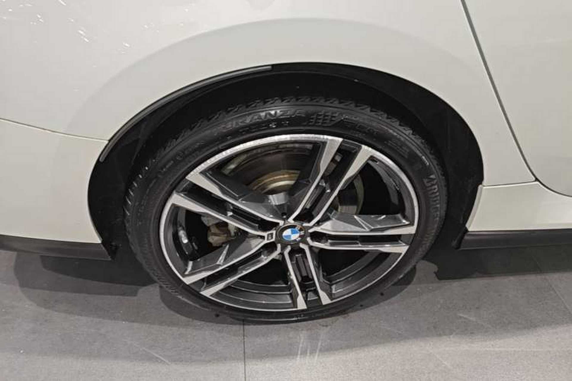 Used BMW 2 Series 2021 225i 4-Door Coupe M Sport Package Right Rear Wheel Hub
