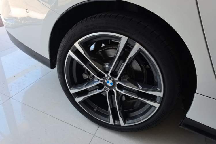 Used BMW 2 Series 2021 225i Four-Door Coupe M Sport Night Edition Right Rear Wheel Hub
