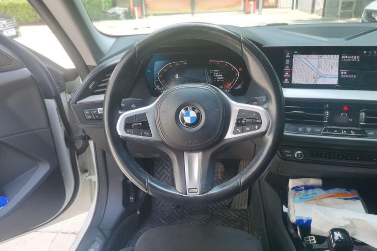 Used BMW 2 Series 2021 225i Four-Door Coupe M Sport Night Edition Steering Wheel