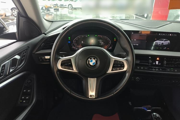 Used BMW 2 Series 2021 225i Four-Door Coupe M Sport Night Edition Steering Wheel