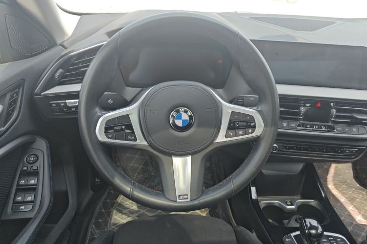 Used BMW 2 Series 2021 225i Four-Door Coupe M Sport Night Edition Steering Wheel