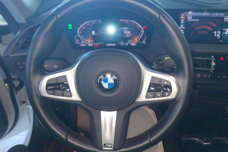 Used BMW 2 Series 2021 225i Four-Door Coupe M Sport Night Edition Steering Wheel