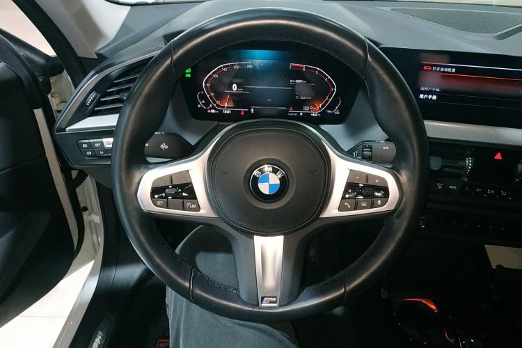 Used BMW 2 Series 2021 225i Four-Door Coupe M Sport Night Edition Steering Wheel