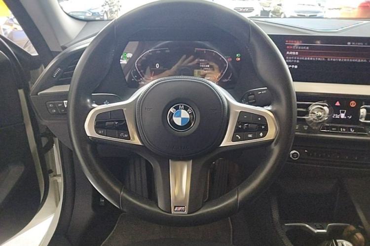 Used BMW 2 Series 2021 225i Four-Door Coupe M Sport Night Edition Steering Wheel