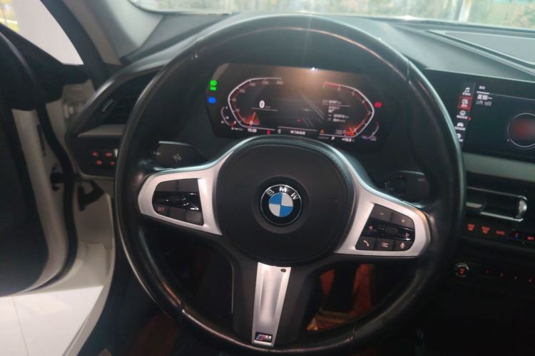 Used BMW 2 Series 2021 225i Four-Door Coupe M Sport Night Edition Steering Wheel