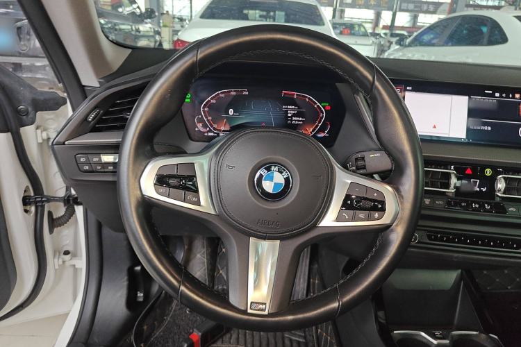 Used BMW 2 Series 2021 225i 4-Door Coupe M Sport Package Steering Wheel