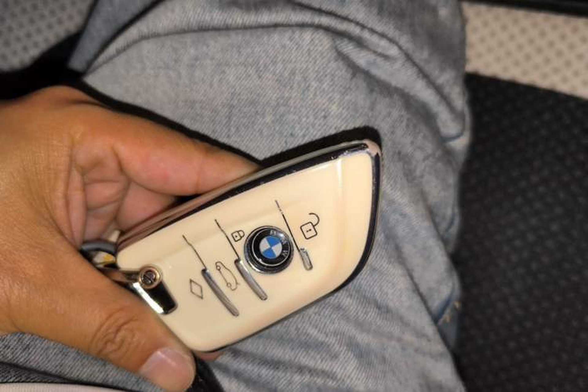 Used BMW 2 Series 2021 225i 4-Door Coupe M Sport Package Vehicle Key