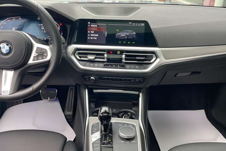 Used BMW 2 Series 2022 225i M Sport Night Edition Audio And AC Panel