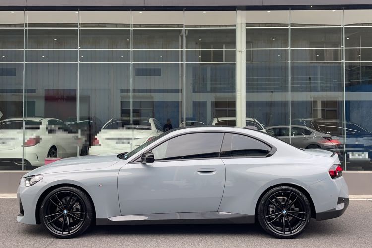 Used BMW 2 Series 2022 225i M Sport Night Edition Exterior 2