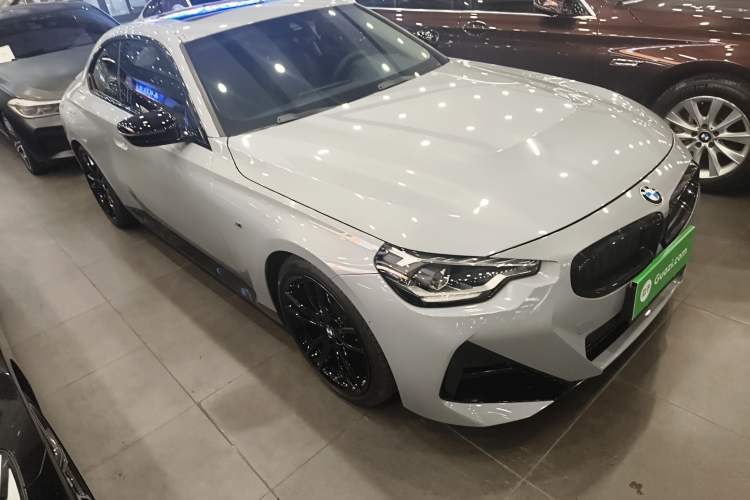 Used BMW 2 Series 2022 225i M Sport Night Edition Front Right 45 Deg
