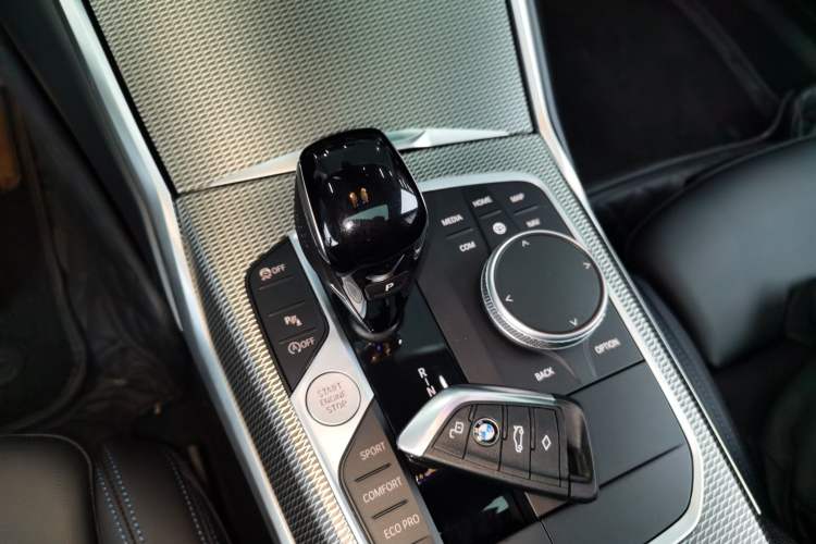 Used BMW 2 Series 2022 225i M Sport Night Edition Gear Lever