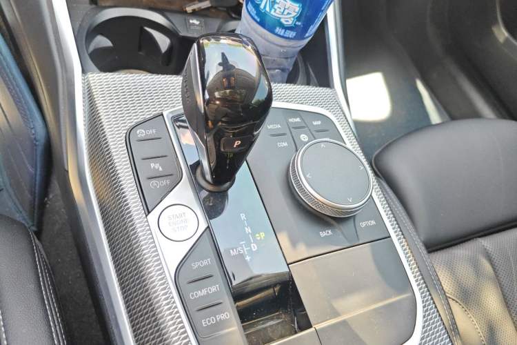 Used BMW 2 Series 2022 225i M Sport Night Edition Gear Lever