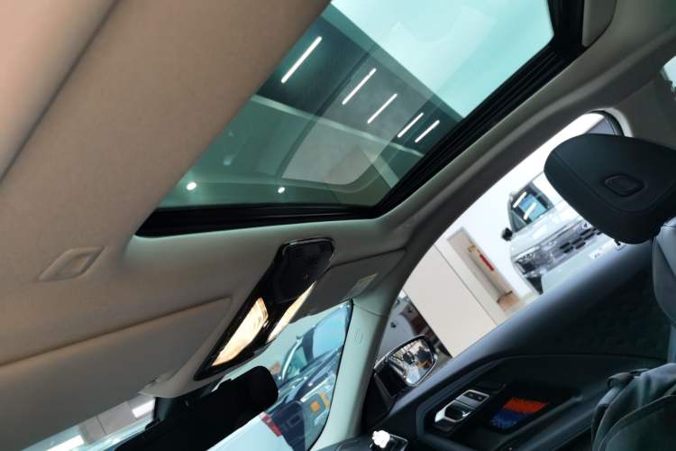 Used BMW 2 Series 2022 225i M Sport Night Edition Headliner