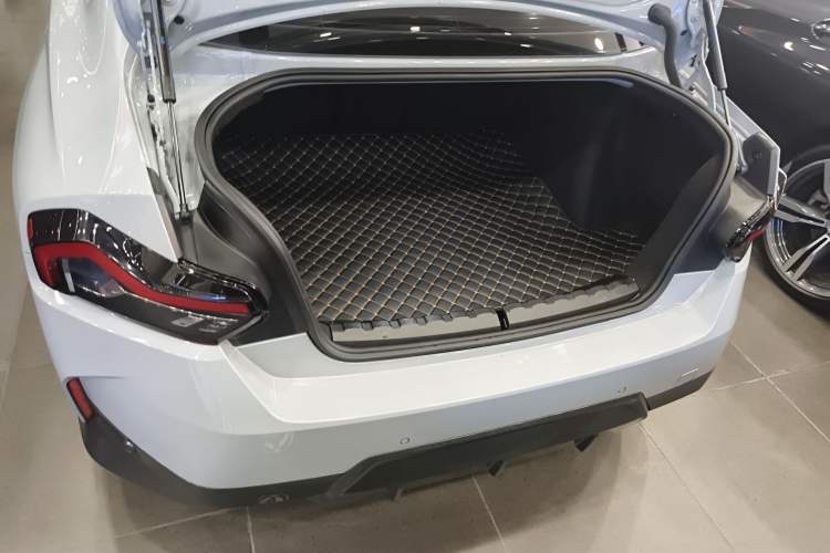 Used BMW 2 Series 2022 225i M Sport Night Edition Trunk