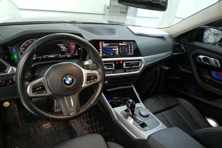 Used BMW 2 Series 2022 225i M Sport Night Edition Center Console