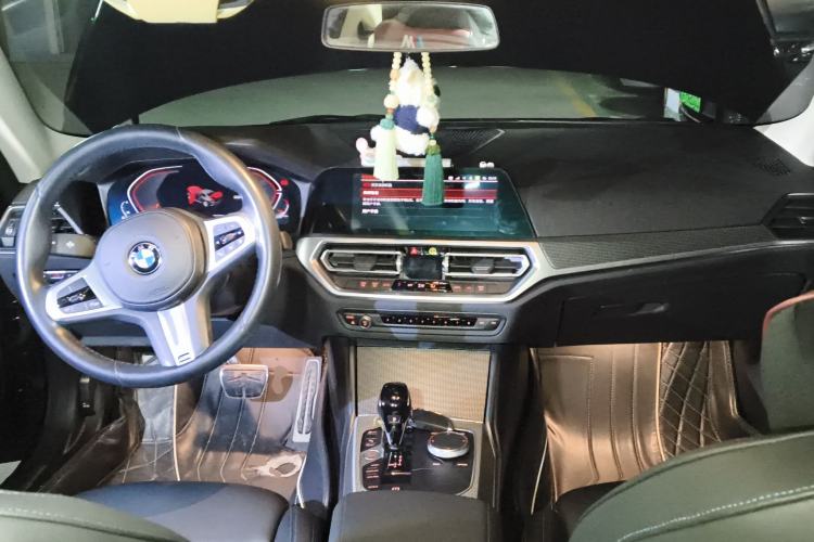 Used BMW 2 Series 2022 225i M Sport Night Edition Center Console