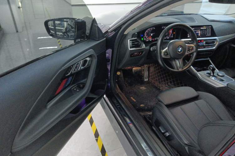 Used BMW 2 Series 2022 225i M Sport Night Edition Driver Seat