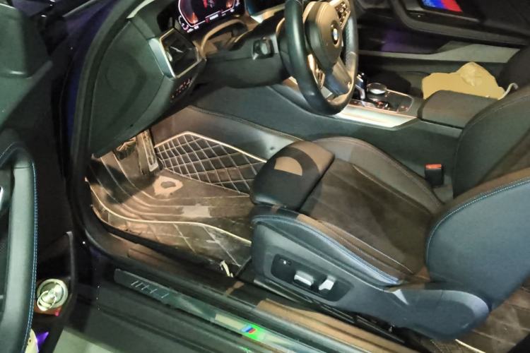 Used BMW 2 Series 2022 225i M Sport Night Edition Driver Seat