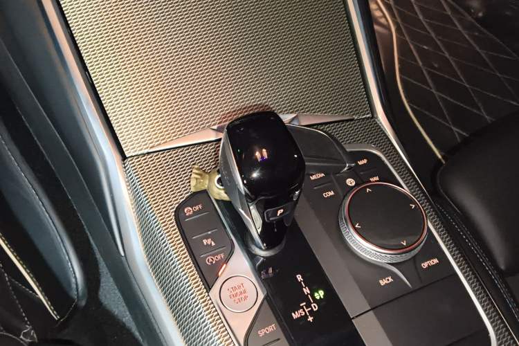 Used BMW 2 Series 2022 225i M Sport Night Edition Gear Lever