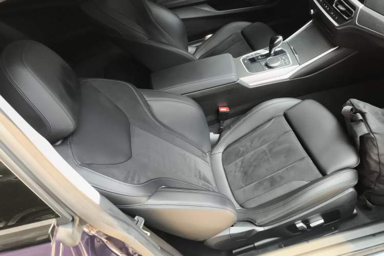 Used BMW 2 Series 2022 225i M Sport Night Edition Right Front Seat