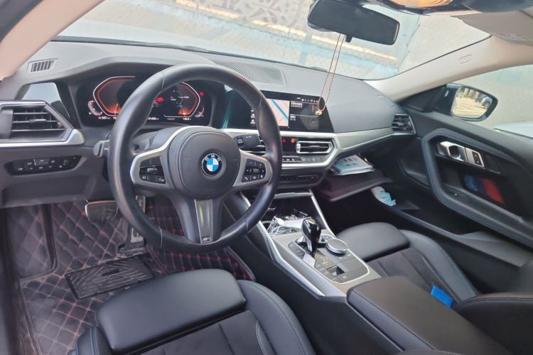 Used BMW 2 Series 2022 225i M Sport Night Edition Center Console