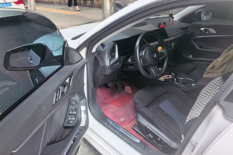 Used BMW 2 Series 2022 225i M Sport Night Edition Driver Seat