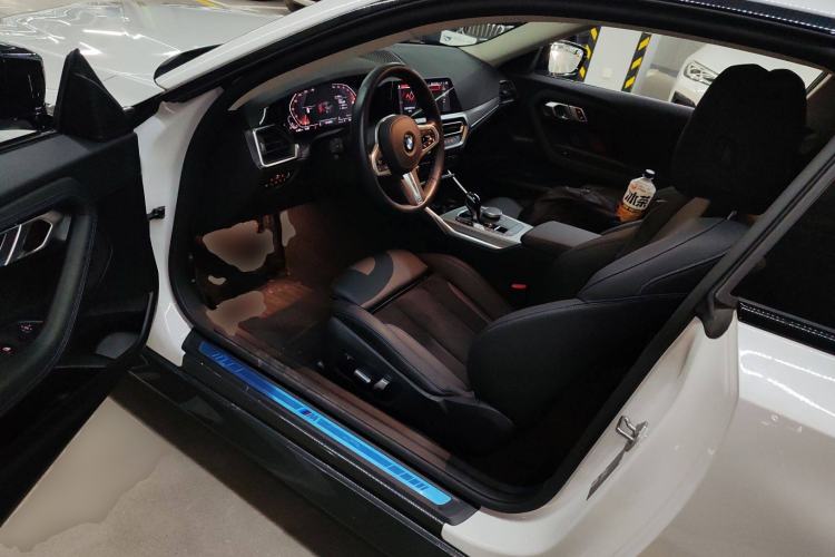 Used BMW 2 Series 2022 225i M Sport Night Edition Driver Seat