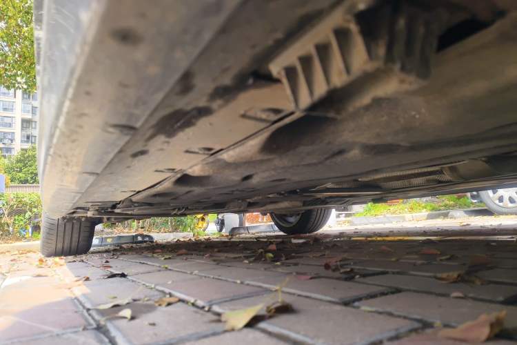 Used BMW 2 Series 2023 225i Four-Door Coupe M Sport Shadowline Package Chassis Front Right