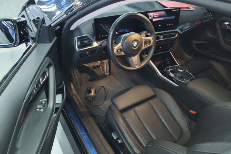 Used BMW 2 Series 2023 225i M Sport Night Edition Package Driver Seat
