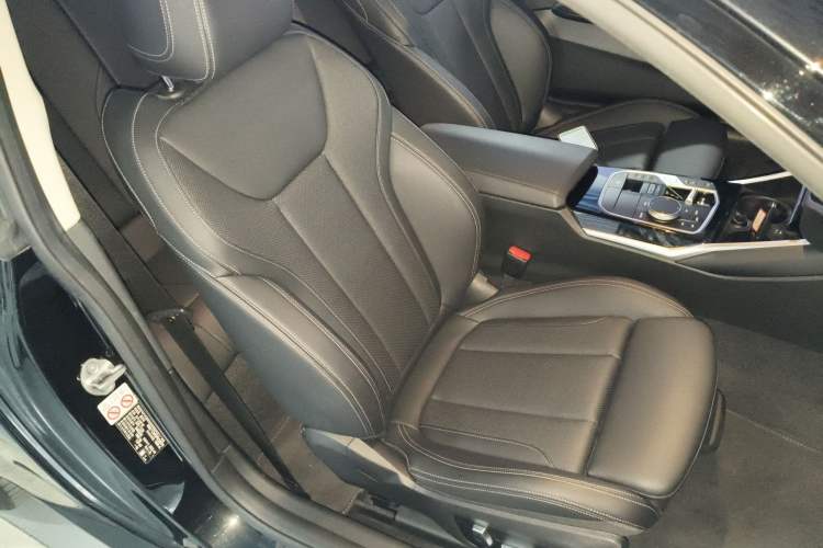 Used BMW 2 Series 2023 225i M Sport Night Edition Package Right Front Seat