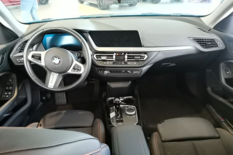 Used BMW 2 Series 2023 225i Four-Door Coupe M Sport Package Center Console