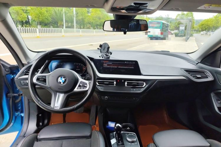 Used BMW 2 Series 2023 225i Four-Door Coupe M Sport Package Center Console