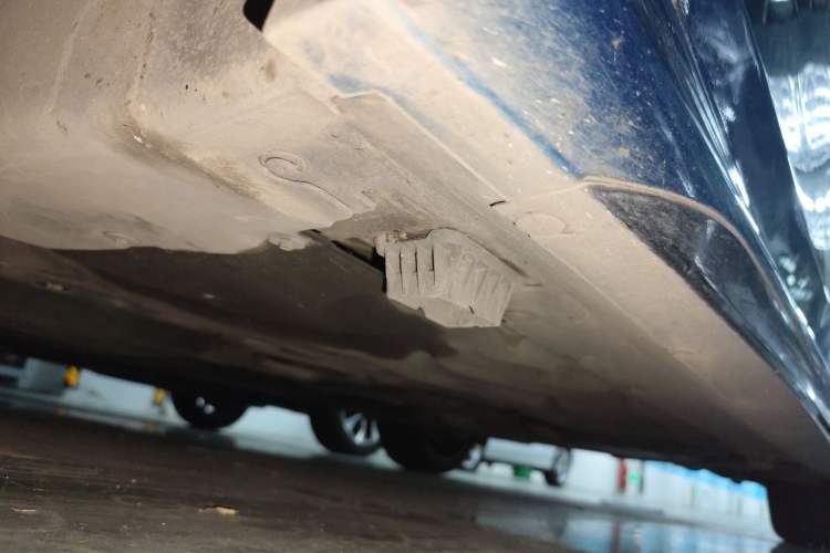 Used BMW 2 Series 2023 225i Four-Door Coupe M Sport Package Chassis Front Left
