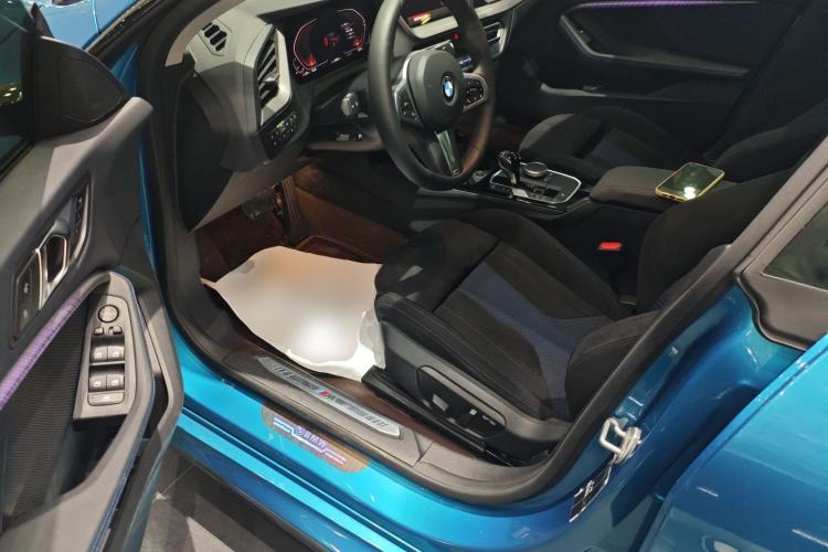 Used BMW 2 Series 2023 Facelifted 225i Four-Door Coupe M Sport Night Edition Package Interior 3