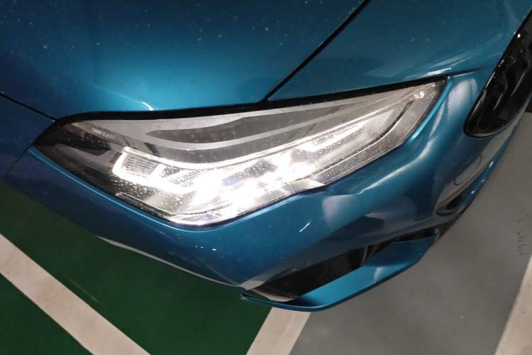 Used BMW 2 Series 2023 225i Four-Door Coupe M Sport Shadowline Package Right Front Headlight