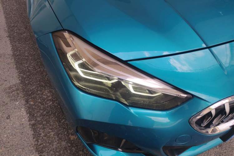 Used BMW 2 Series 2023 225i Four-Door Coupe M Sport Package Right Front Headlight