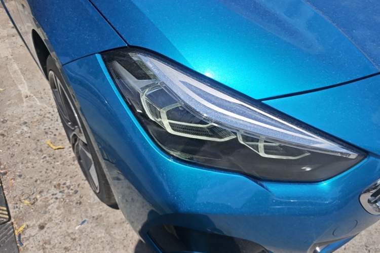 Used BMW 2 Series 2023 225i Four-Door Coupe M Sport Package Right Front Headlight