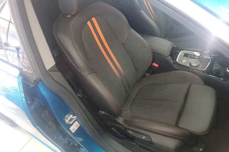 Used BMW 2 Series 2023 225i Four-Door Coupe M Sport Package Right Front Seat