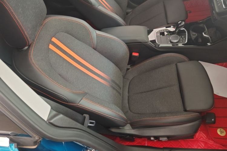 Used BMW 2 Series 2023 225i Four-Door Coupe M Sport Package Right Front Seat