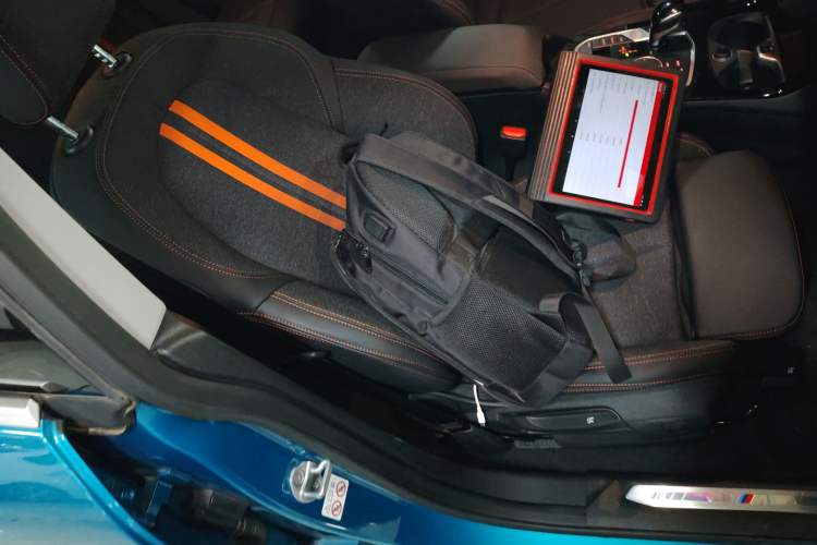 Used BMW 2 Series 2023 225i Four-Door Coupe M Sport Package Right Front Seat