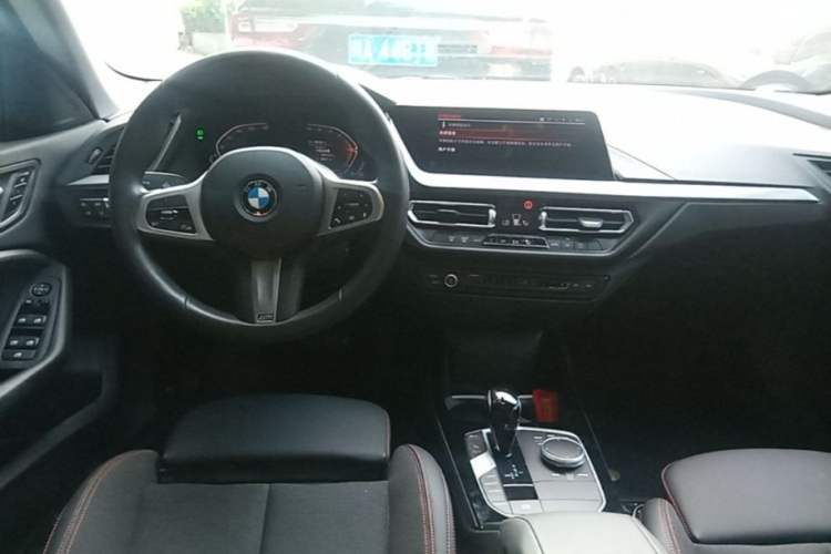 Used BMW 2 Series 2023 225i Four-Door Coupe M Sport Package Steering Wheel