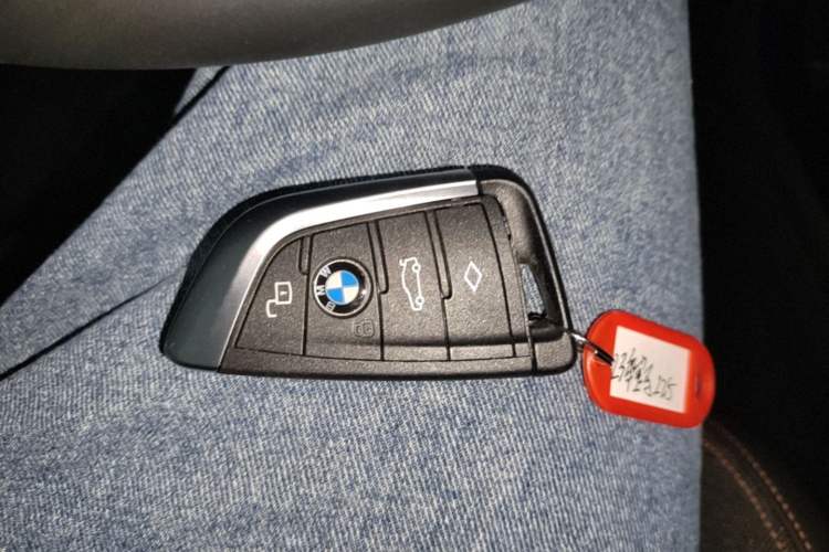 Used BMW 2 Series 2023 225i Four-Door Coupe M Sport Package Vehicle Key