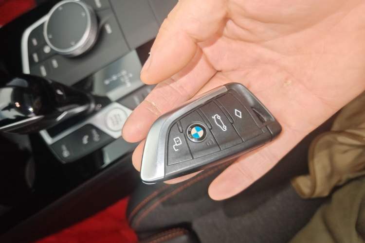 Used BMW 2 Series 2023 225i Four-Door Coupe M Sport Package Vehicle Key