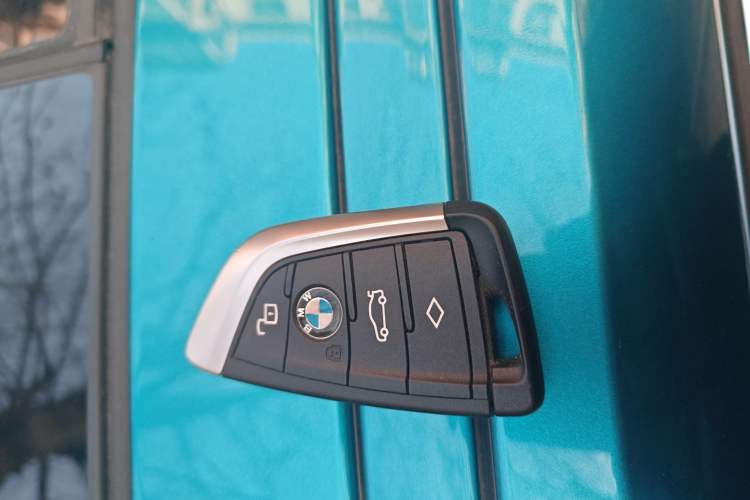 Used BMW 2 Series 2023 225i Four-Door Coupe M Sport Package Vehicle Key