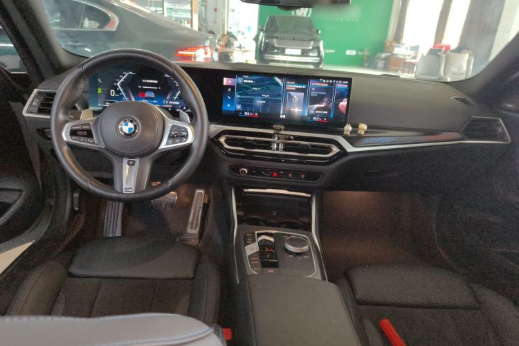 Used BMW 2 Series 2023 225i M Sport Night Edition Package Center Console